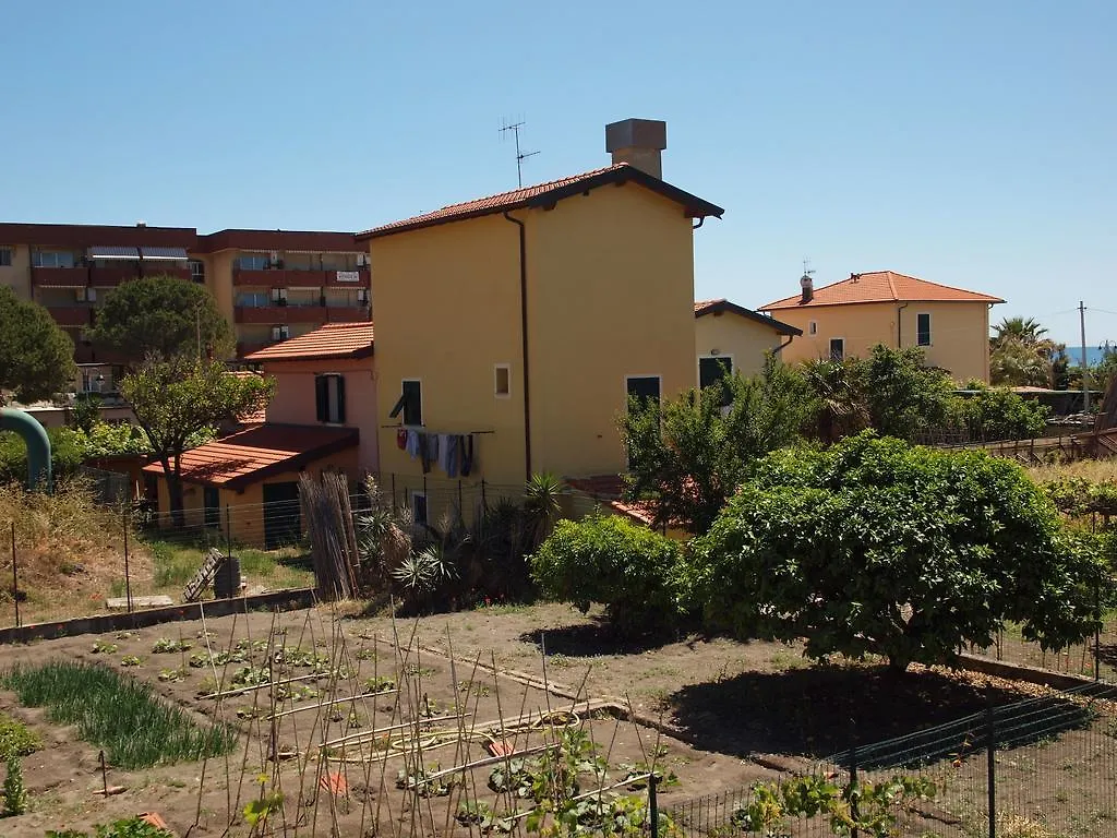 Casa Vacanze Bungalow I Girasoli Ventimiglia Italia