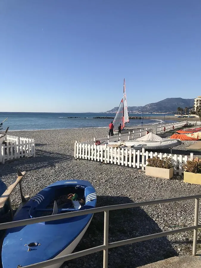 Casa Vacanze Bungalow I Girasoli Ventimiglia Italia