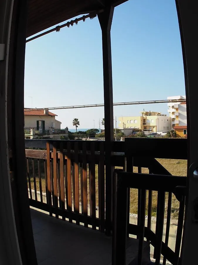 Casa Vacanze Bungalow I Girasoli Vintimille 0*,