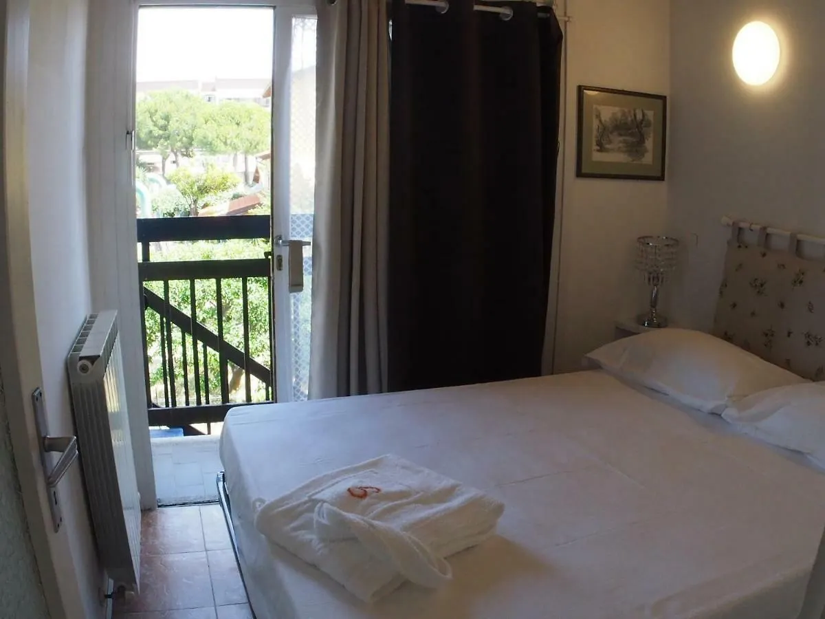 Casa Vacanze Bungalow I Girasoli Ventimiglia 0*,