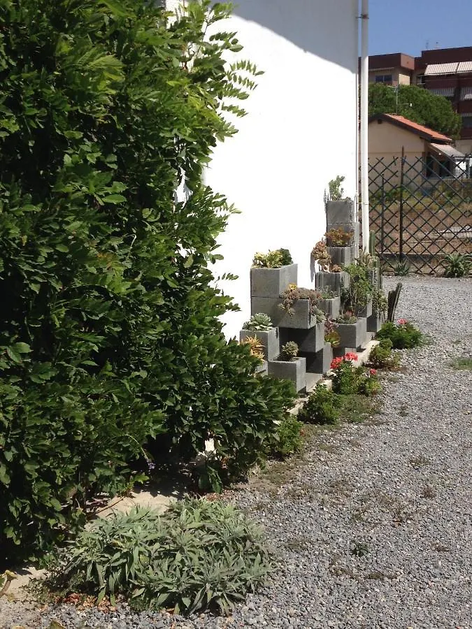 Casa Vacanze Bungalow I Girasoli Ventimiglia Appartamento